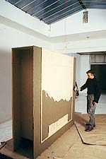 Arbeit an der Skulptur 'Edification' im Atelier Sömmering, 1990